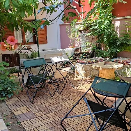 Staggia Apartmanhotel Számi