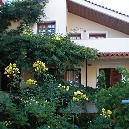 Staggia Hotel de apartamente 3*