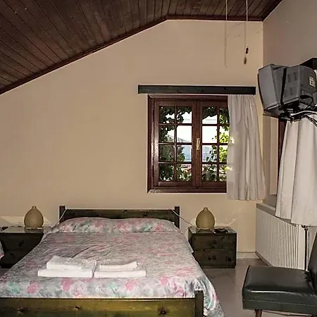 Staggia Aparthotel Sami (Kefalonia)