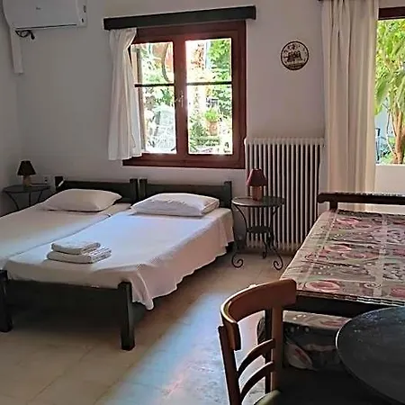 Staggia Aparthotel Sami (Kefalonia)
